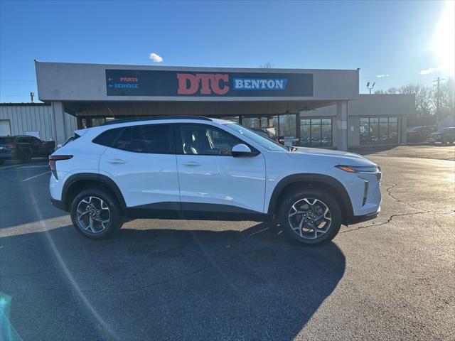 2025 Chevrolet Trax FWD LT