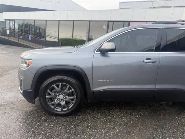 2022 GMC Acadia AWD SLT