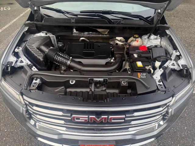 2022 GMC Acadia AWD SLT