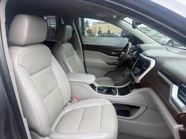 2022 GMC Acadia AWD SLT