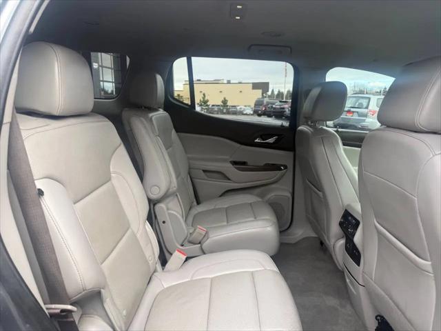 2022 GMC Acadia AWD SLT