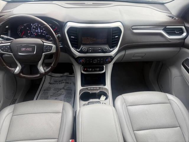 2022 GMC Acadia AWD SLT