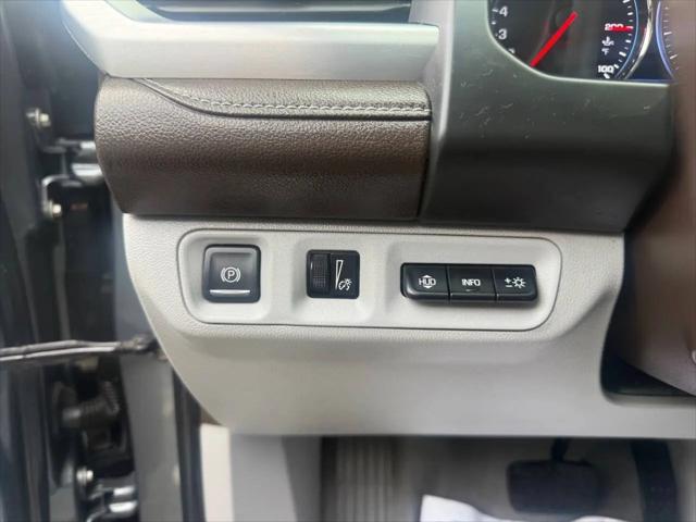 2022 GMC Acadia AWD SLT