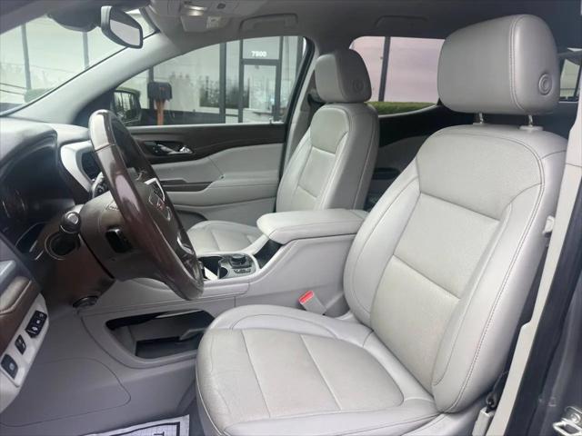 2022 GMC Acadia AWD SLT