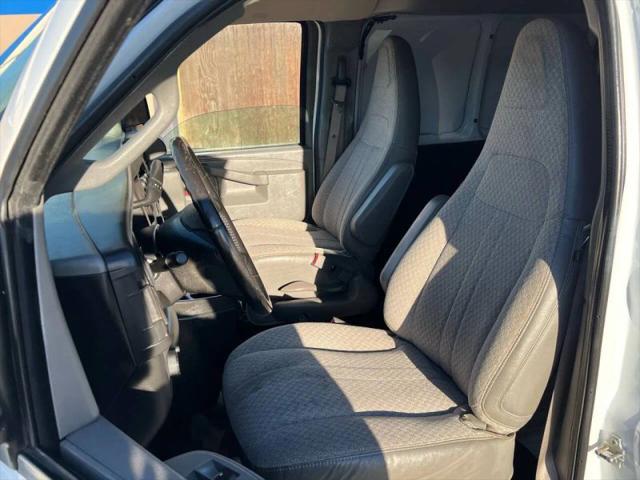 2020 GMC Savana Cargo RWD 2500 Regular Wheelbase Work Van
