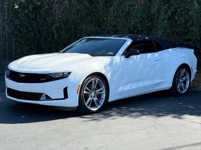 2020 Chevrolet Camaro RWD Convertible 2LT