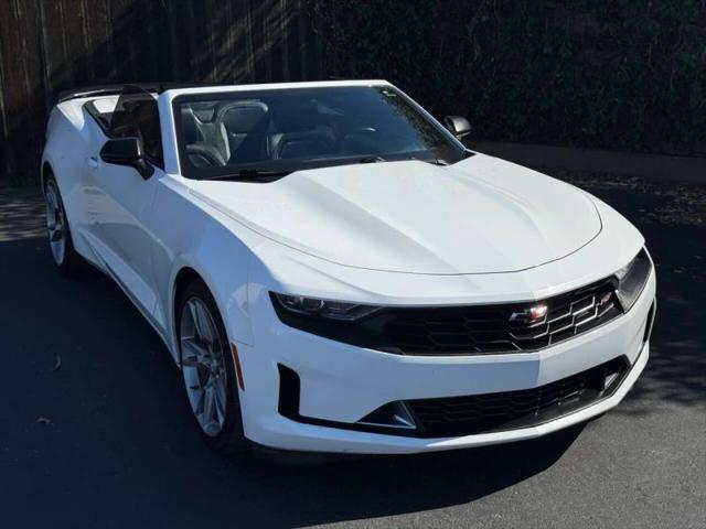 2020 Chevrolet Camaro RWD Convertible 2LT