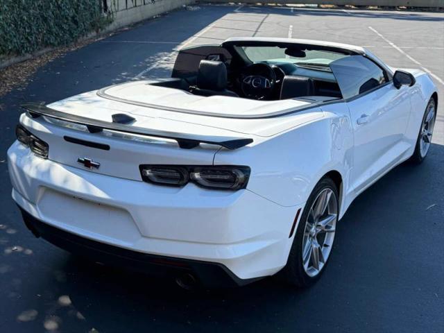 2020 Chevrolet Camaro RWD Convertible 2LT
