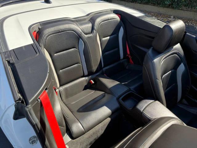 2020 Chevrolet Camaro RWD Convertible 2LT