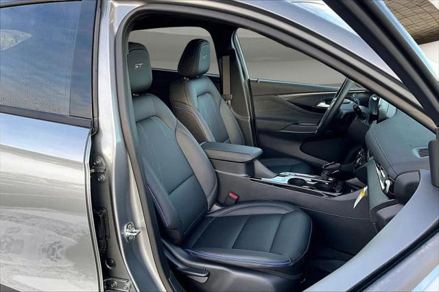 2026 Buick NV Sport Touring FWD