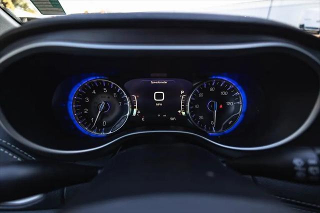 2026 Chrysler Pacifica Select AWD