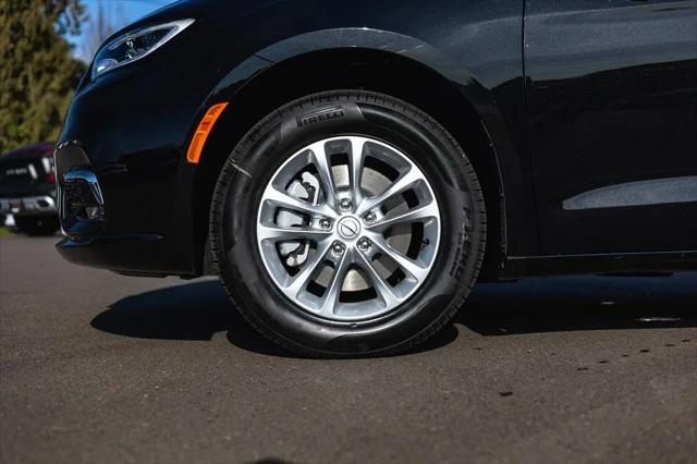 2026 Chrysler Pacifica Select AWD