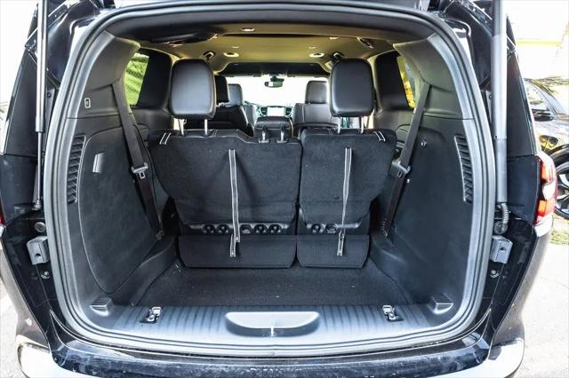 2026 Chrysler Pacifica Select AWD