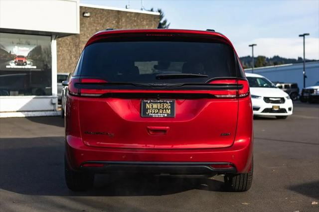 2026 Chrysler Pacifica Select AWD