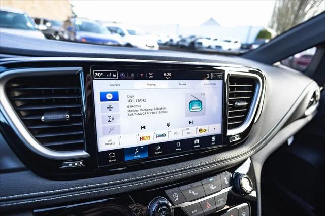 2026 Chrysler Pacifica Select AWD
