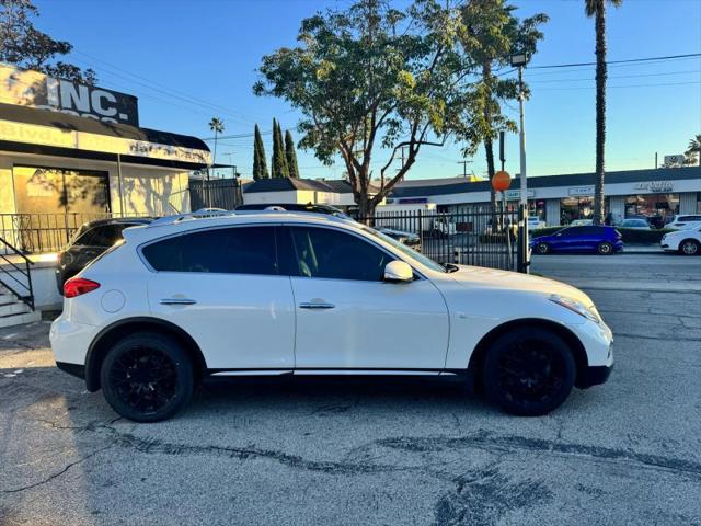 2017 INFINITI QX50 Base