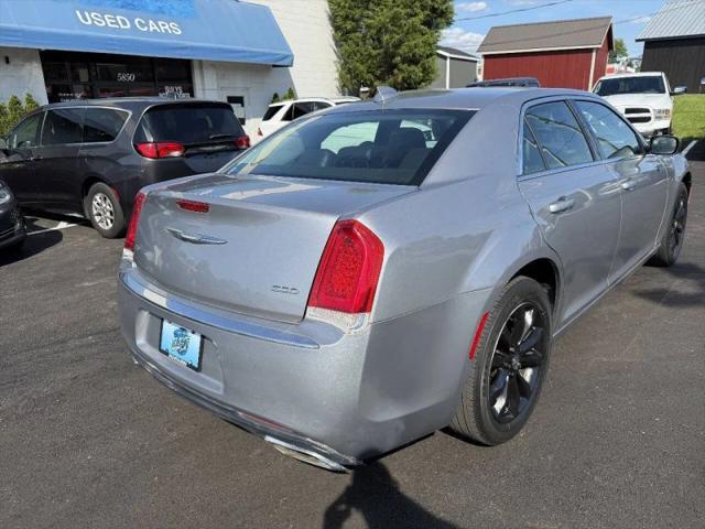 2015 Chrysler 300 Limited