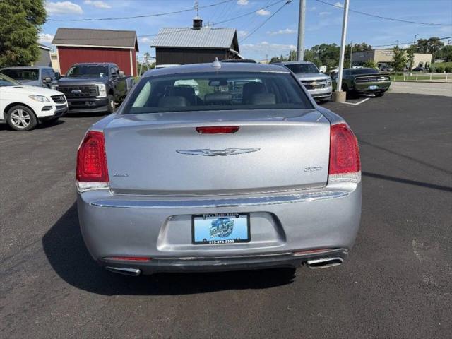 2015 Chrysler 300 Limited