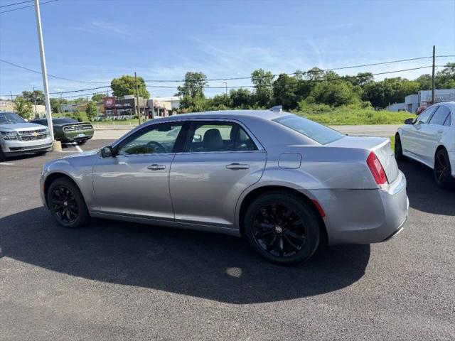2015 Chrysler 300 Limited