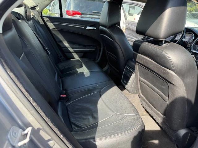 2015 Chrysler 300 Limited