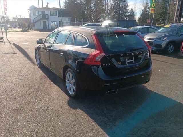 2016 Volvo V60 T5 Drive-E Platinum