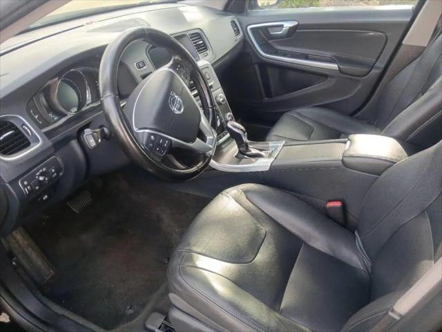 2016 Volvo V60 T5 Drive-E Platinum