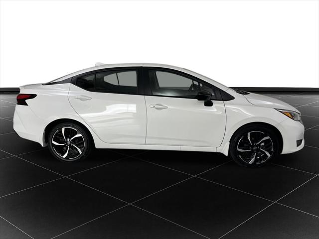 2025 Nissan Versa 1.6 SR