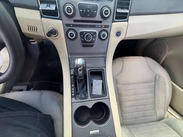 2017 Ford Taurus SE