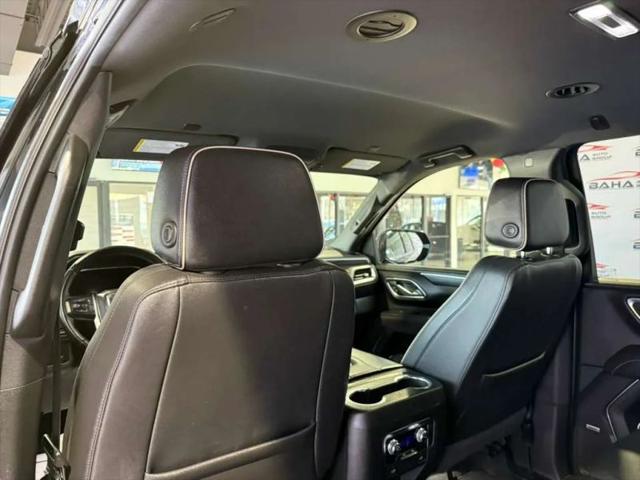 2024 GMC Yukon XL 4WD SLT