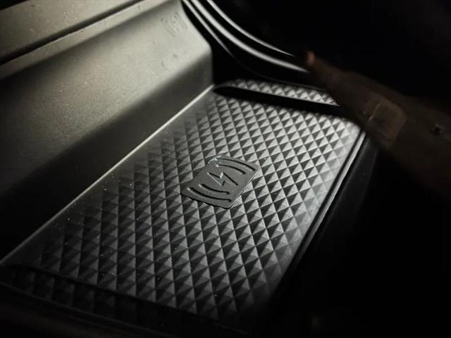 2022 Land Rover Range Rover Evoque R-Dynamic SE