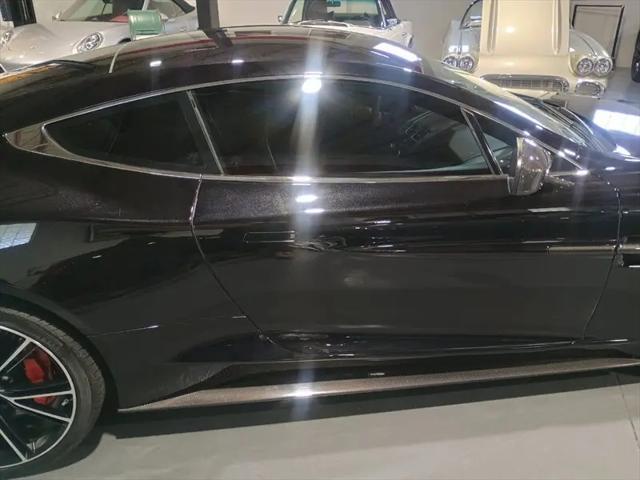 2014 Aston Martin Vanquish Standard