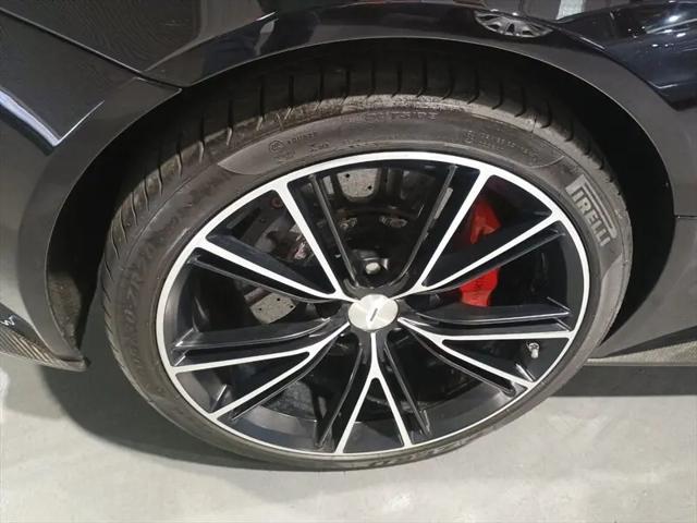 2014 Aston Martin Vanquish Standard