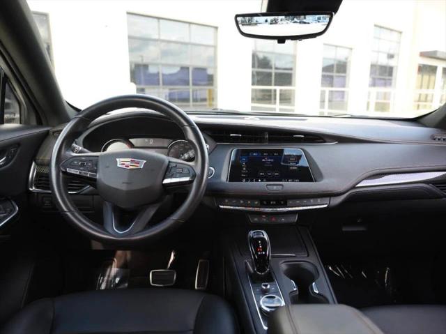 2022 Cadillac XT4 FWD Sport