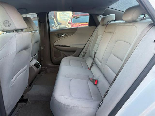 2017 Chevrolet Malibu 1LT