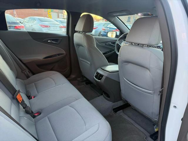 2017 Chevrolet Malibu 1LT