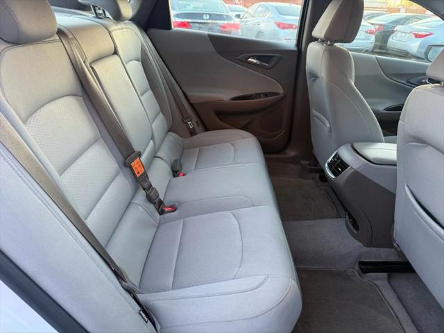 2017 Chevrolet Malibu 1LT
