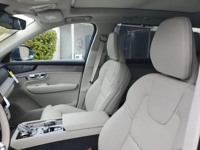 2026 Volvo XC90 Plug-In Hybrid Ultra, T8 AWD, Electric/Gasoline, Bright, 7 Seats