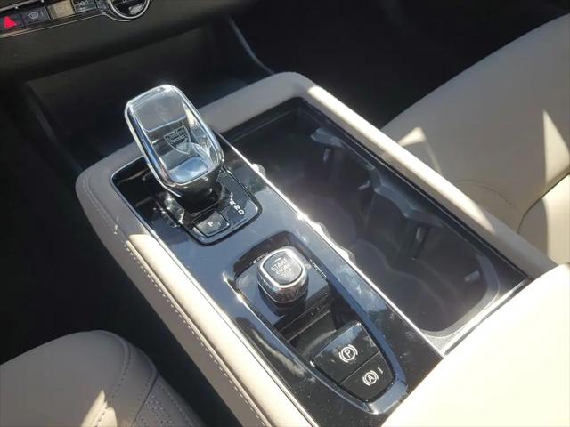 2026 Volvo XC90 Plug-In Hybrid Core, T8 AWD, Electric/Gasoline, Bright, 7 Seats