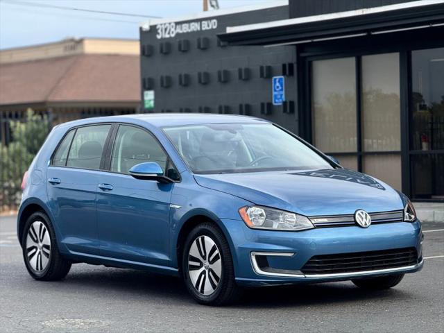 2016 Volkswagen e-Golf SE