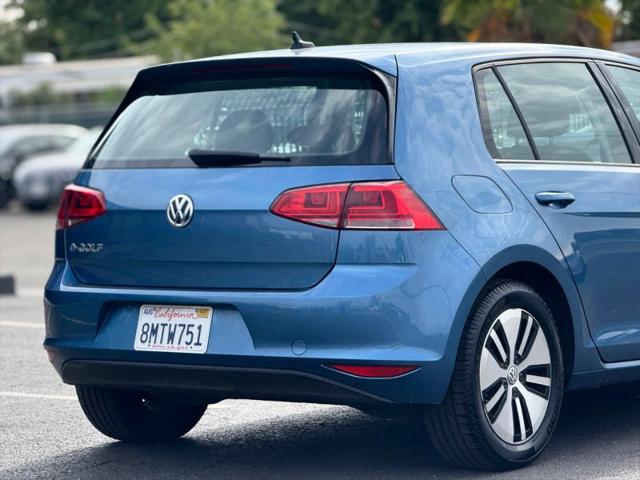 2016 Volkswagen e-Golf SE