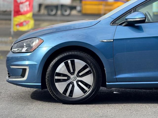 2016 Volkswagen e-Golf SE