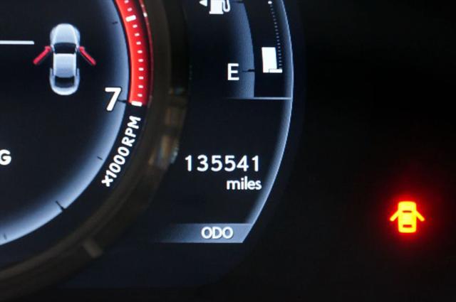 2017 Lexus RC 200t 200t