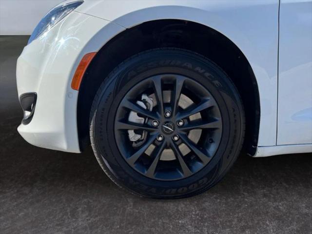 2020 Chrysler Pacifica AWD Launch Edition
