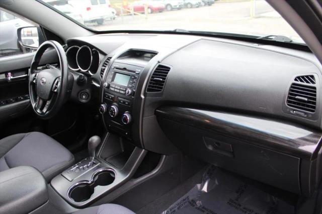 2012 Kia Sorento LX