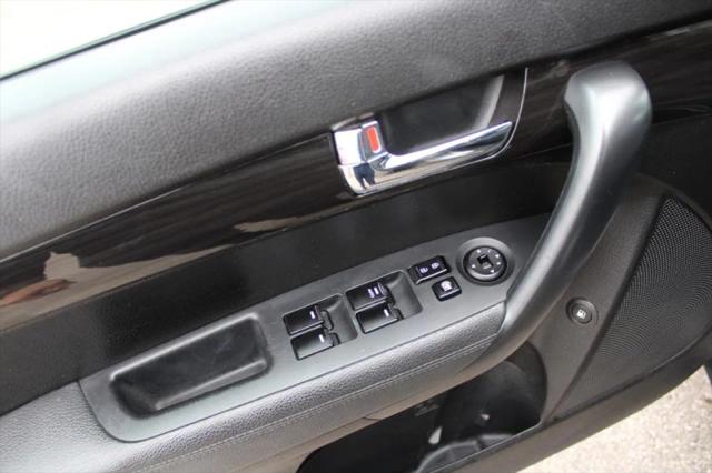 2012 Kia Sorento LX