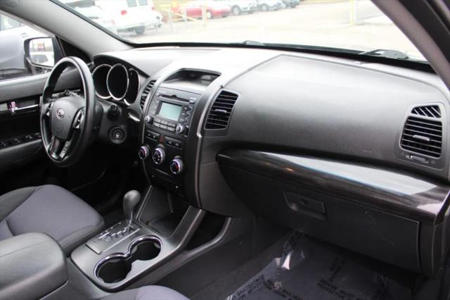 2012 Kia Sorento LX