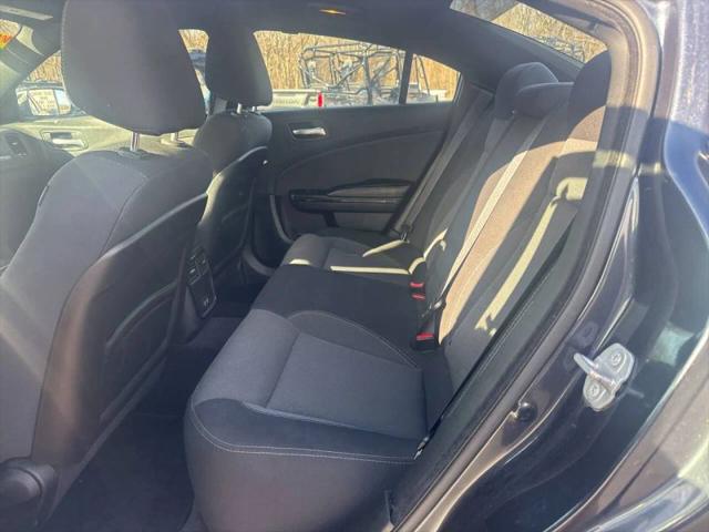 2018 Dodge Charger SXT RWD
