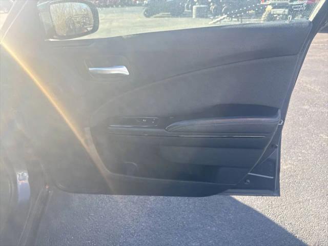 2018 Dodge Charger SXT RWD