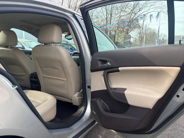 2011 Buick Regal CXL Turbo Russelsheim