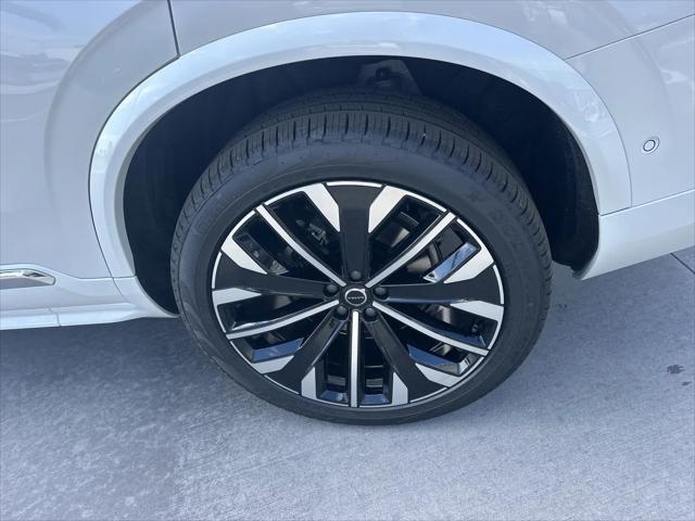 2026 Volvo XC90 Ultra, B6 AWD Gas (mild hybrid), Gasoline, Bright, 6 Seats